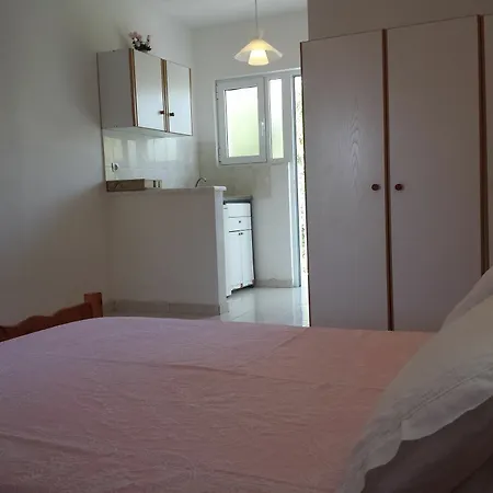 Apartment Denis Ruassi Amoudi